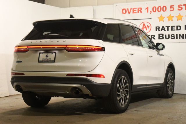 Vehicle image 4 of 26