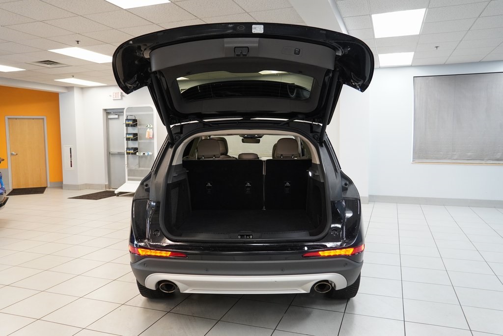 2020 Lincoln Corsair Reserve Image 11 of 39