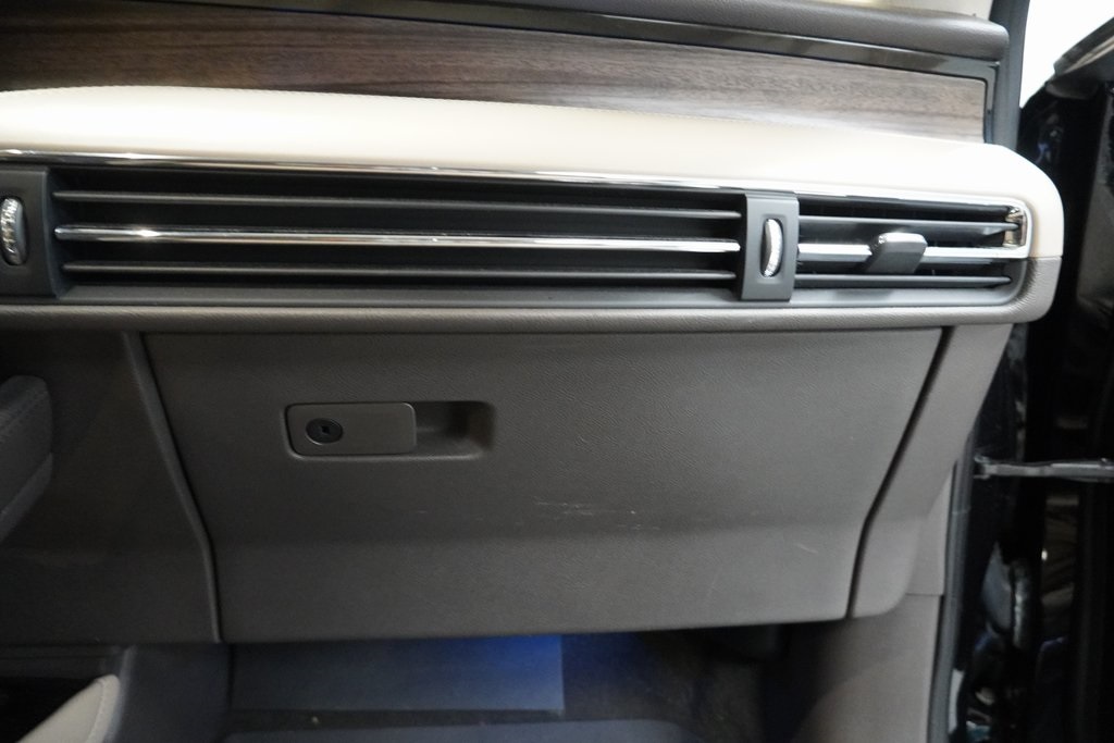 2020 Lincoln Corsair Reserve Image 37 of 39