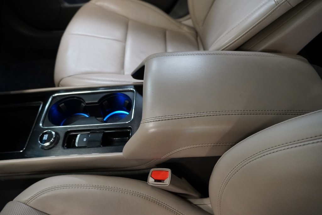 2020 Lincoln Corsair Reserve Image 26 of 39