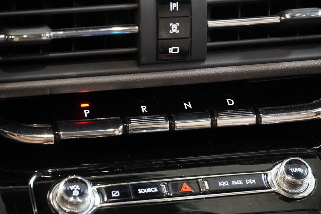 2020 Lincoln Corsair Reserve Image 33 of 39