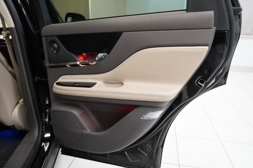 2020 Lincoln Corsair Reserve Image 31 of 39