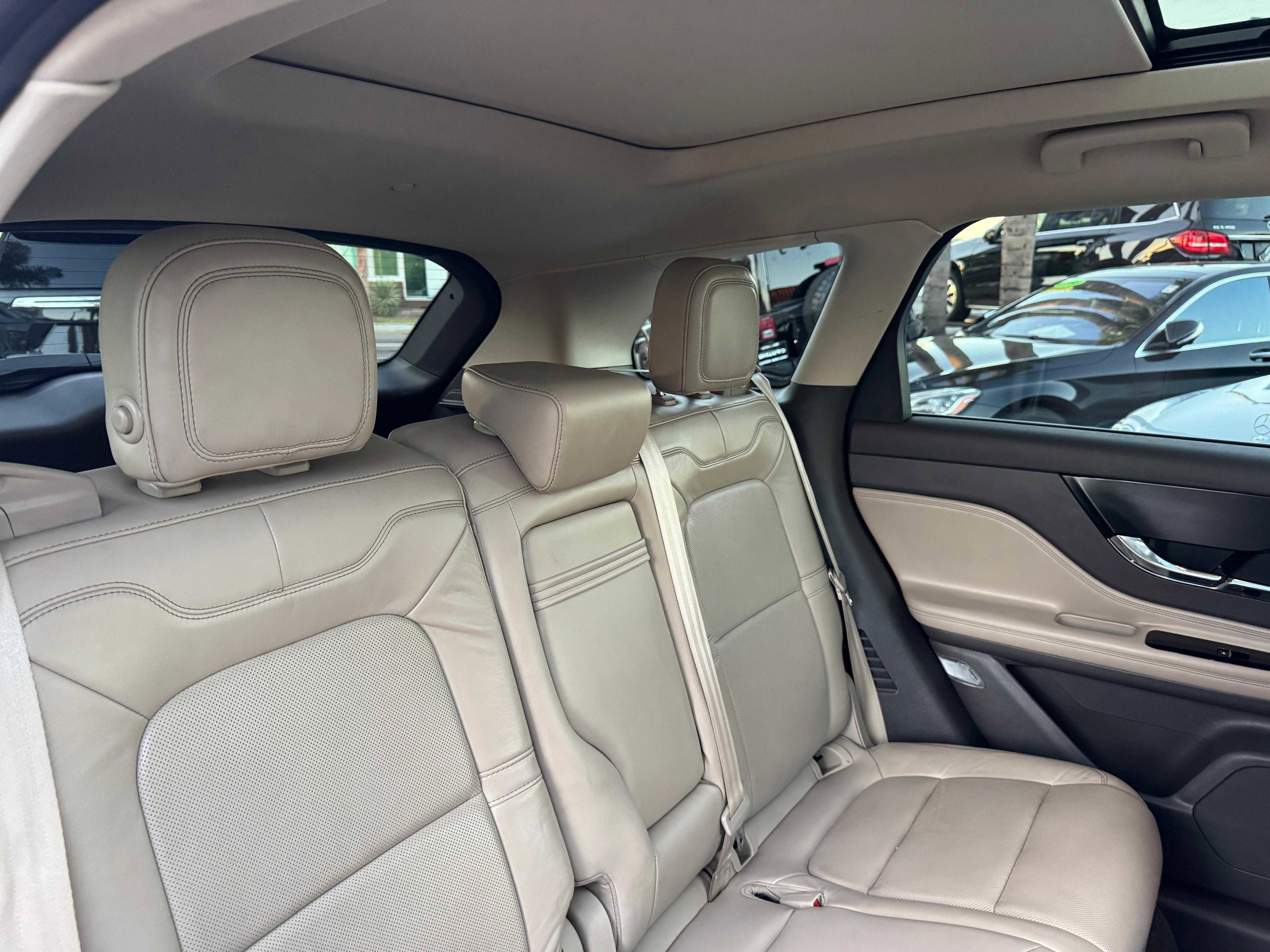 Vehicle image 41 of 80