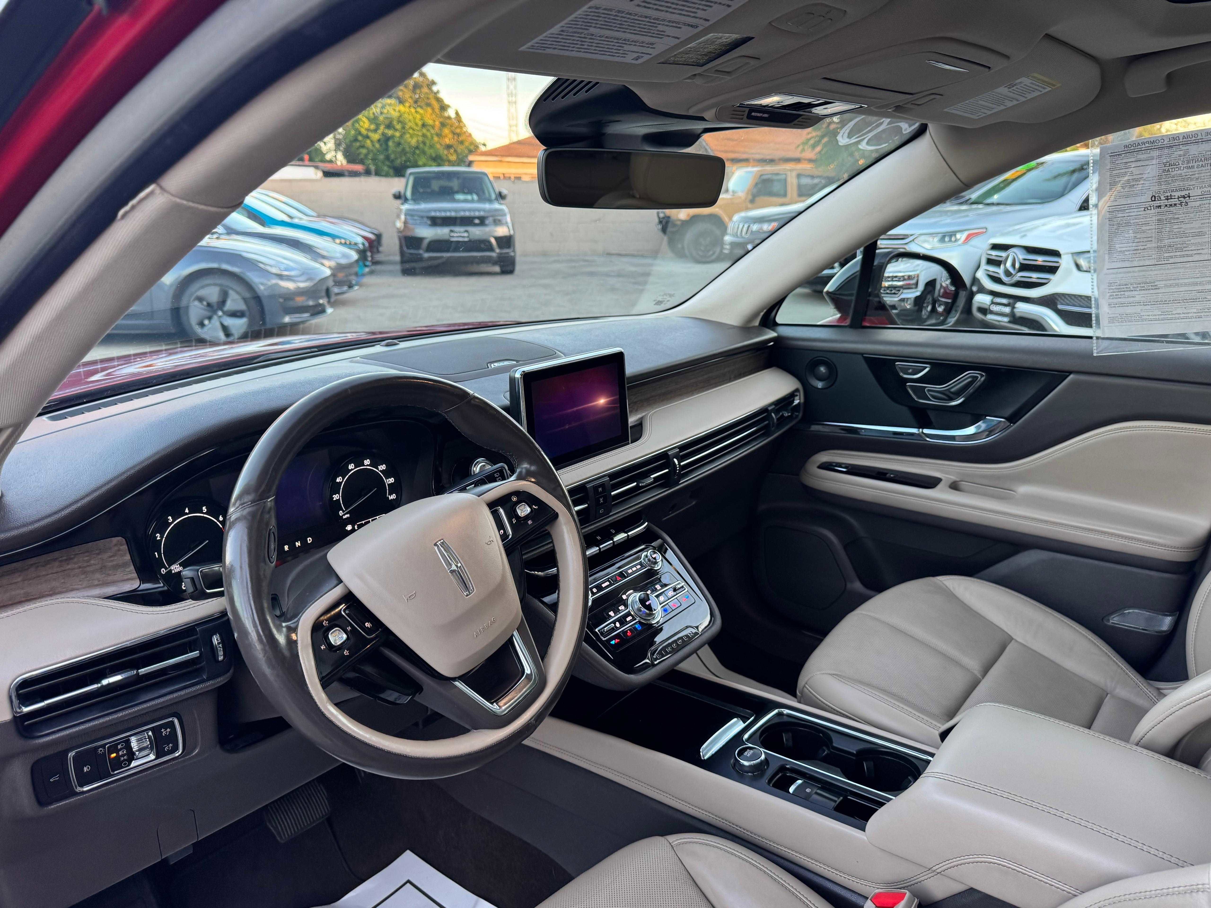 Vehicle image 27 of 80