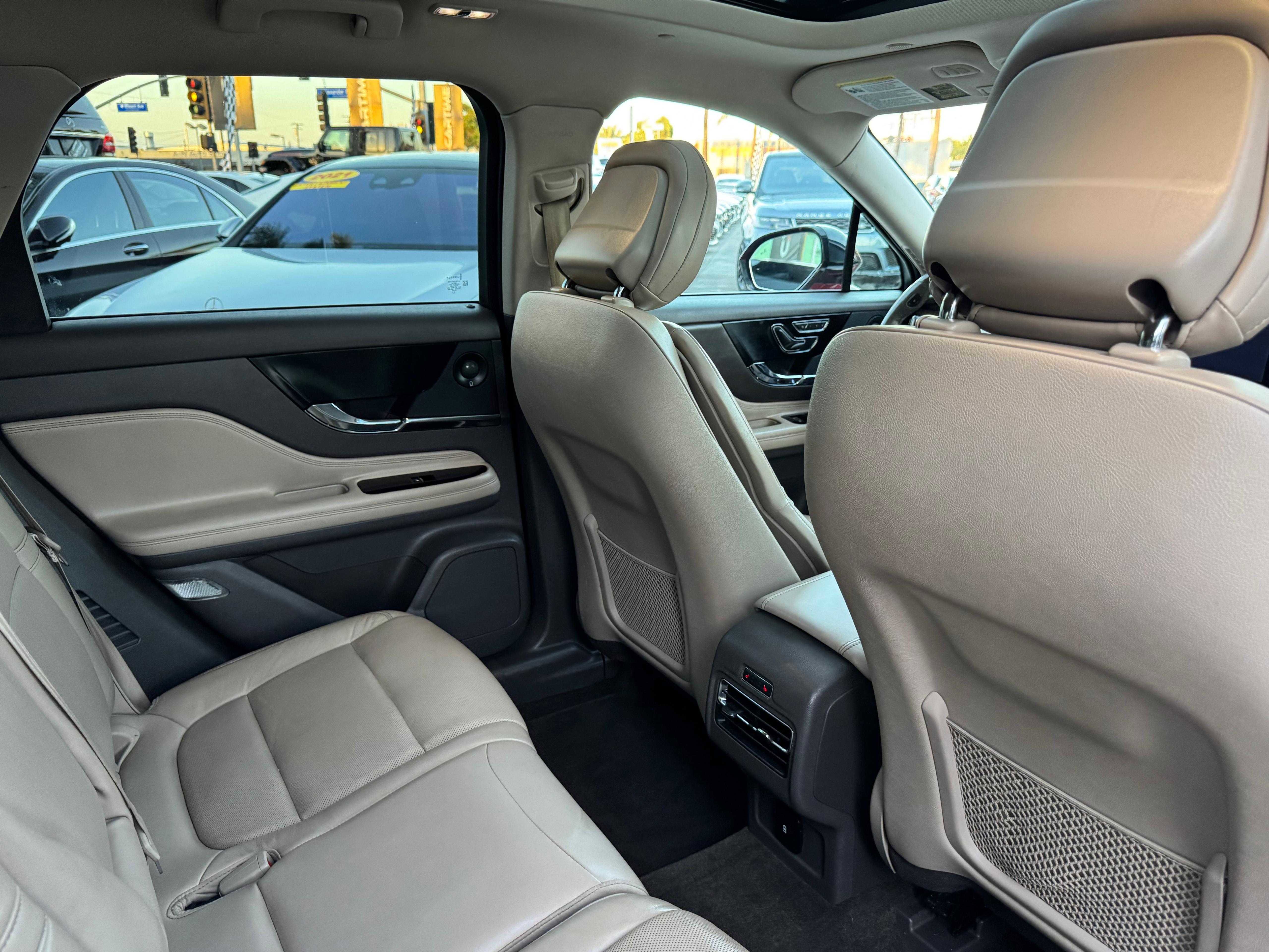 Vehicle image 42 of 80