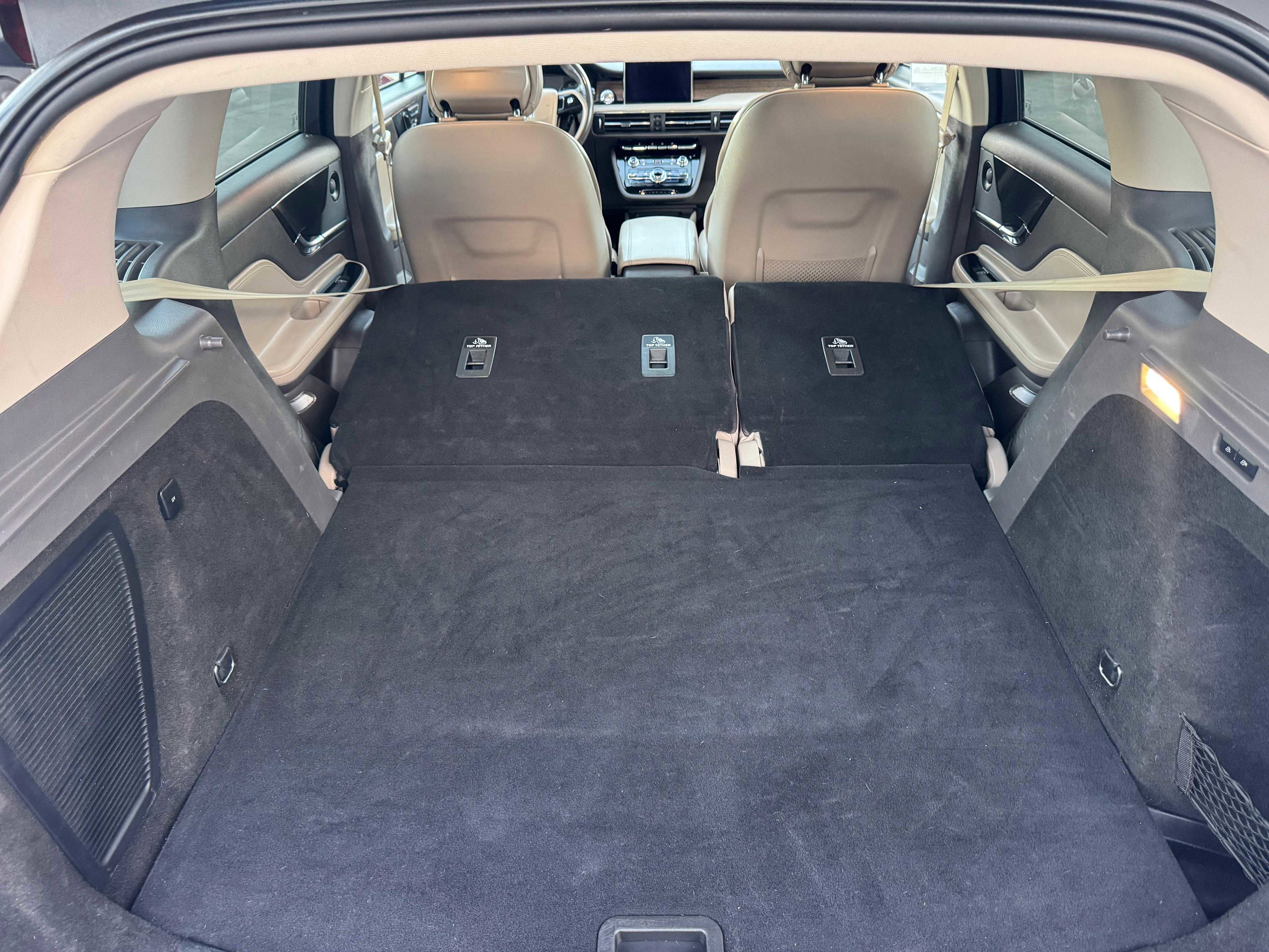 Vehicle image 20 of 80