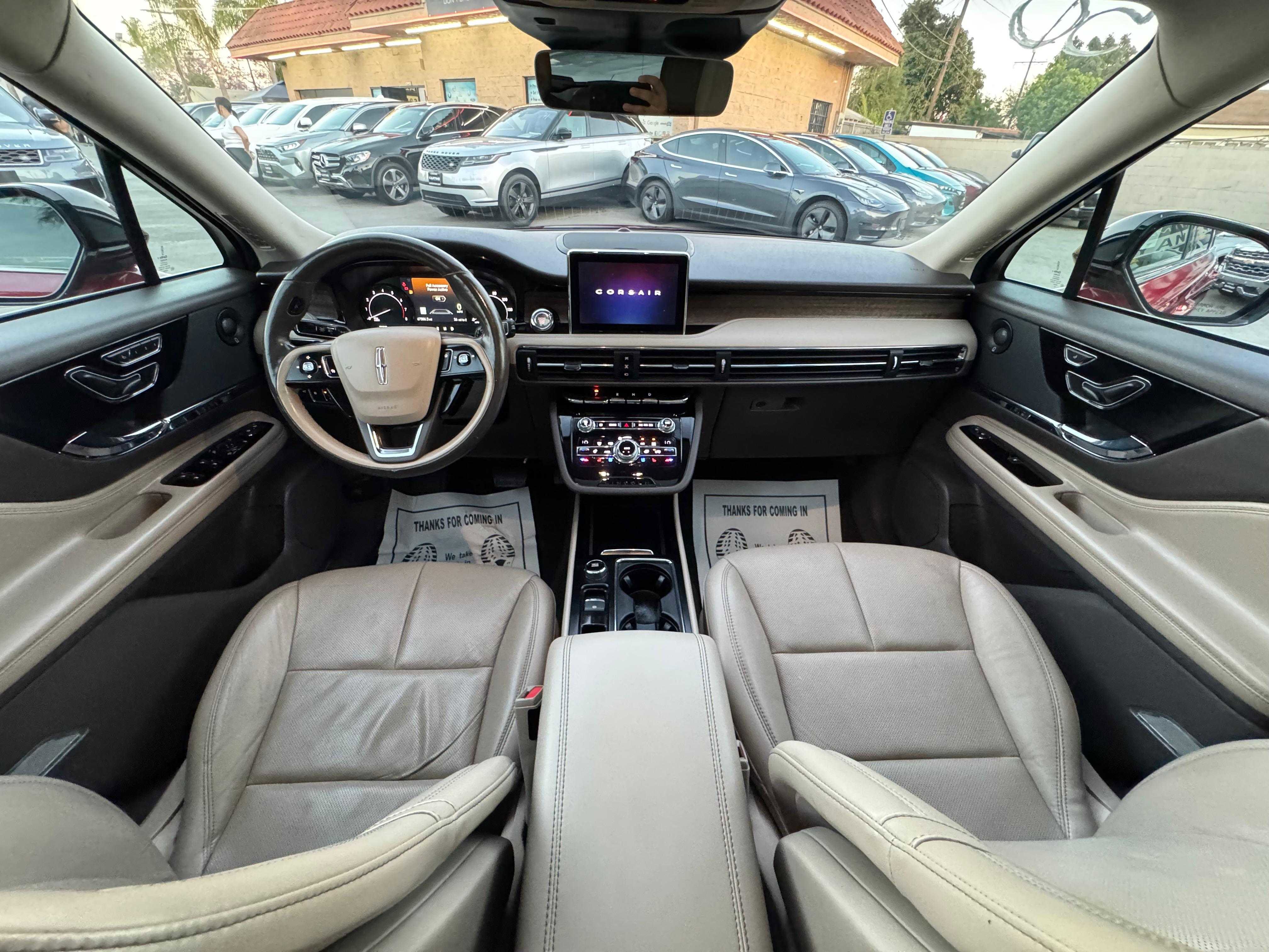 Vehicle image 70 of 80