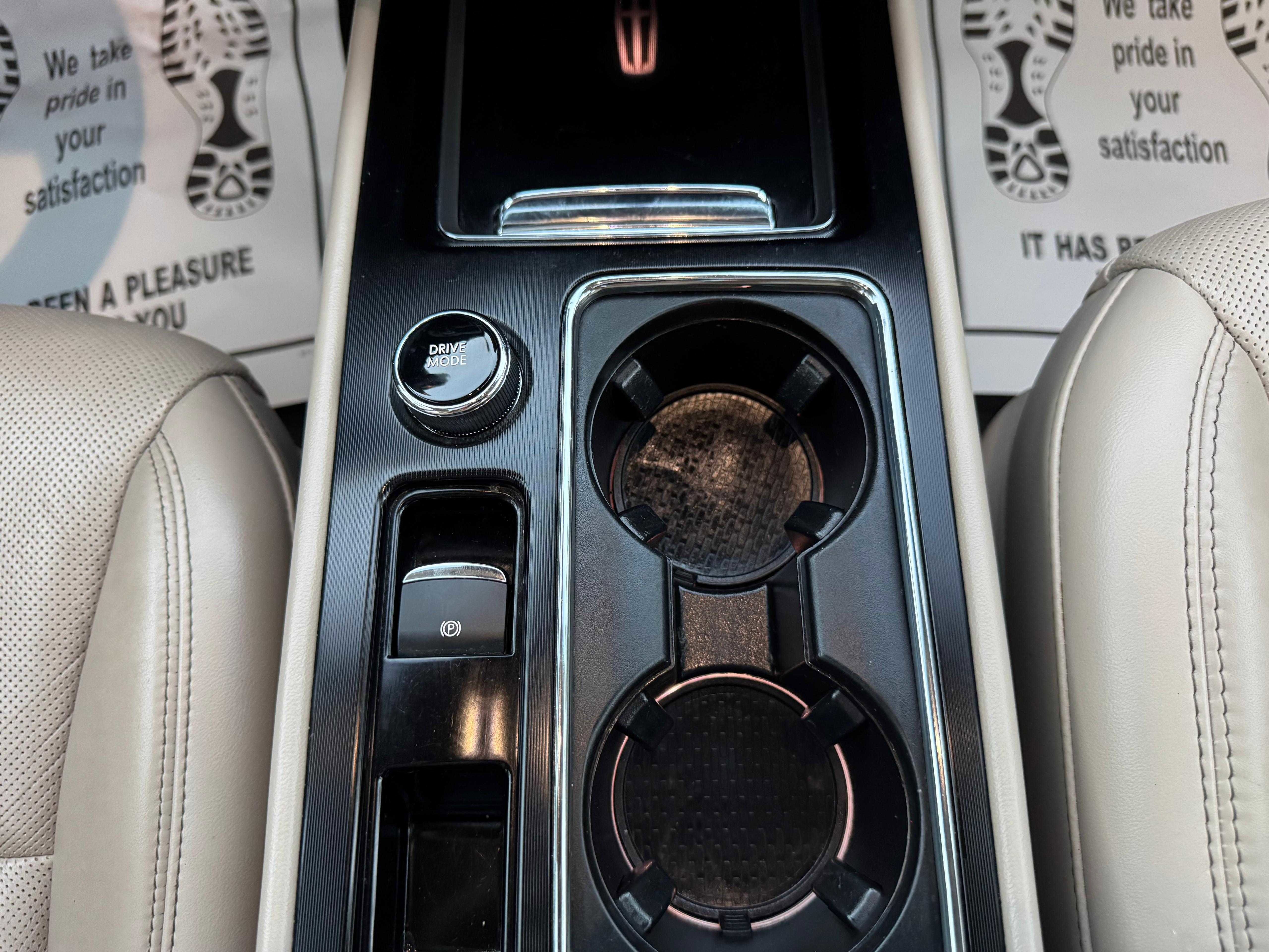Vehicle image 71 of 80