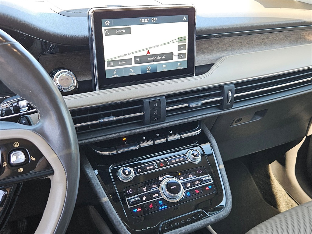Vehicle image 22 of 30