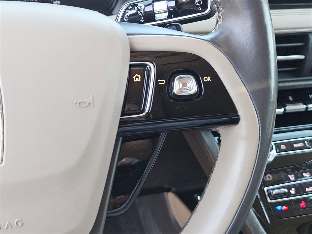Vehicle image 29 of 30