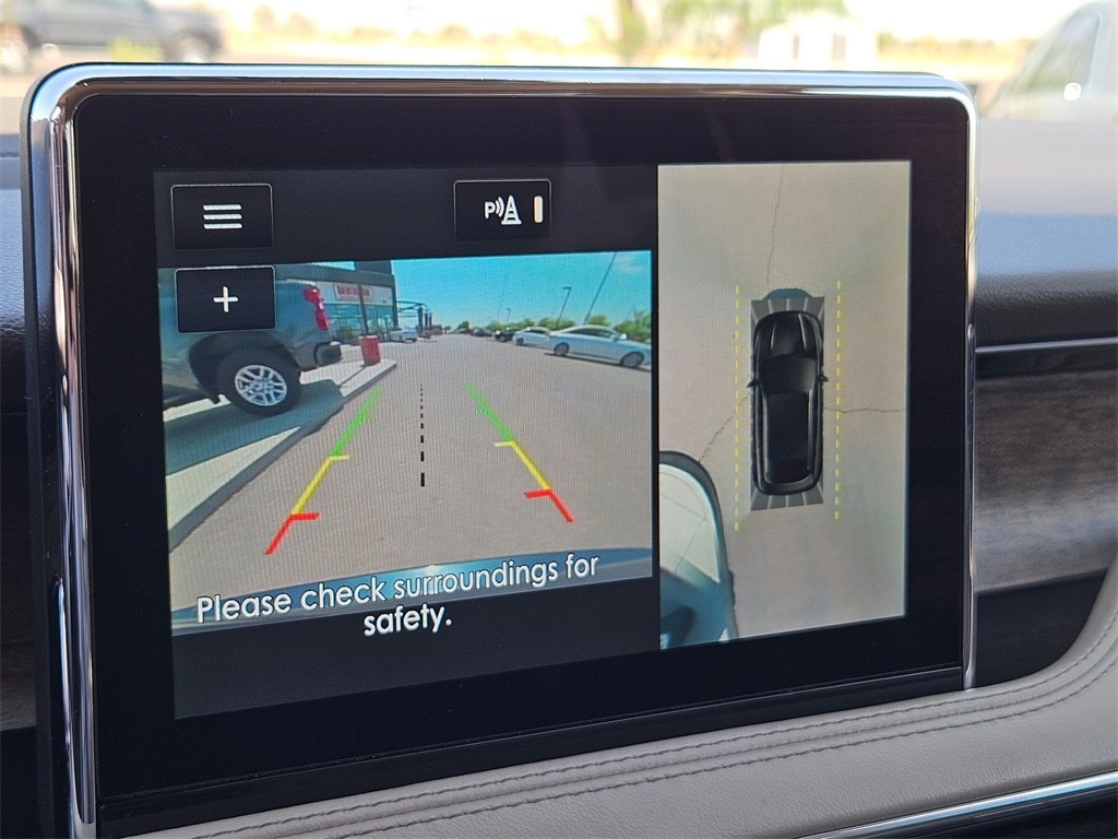 Vehicle image 21 of 30