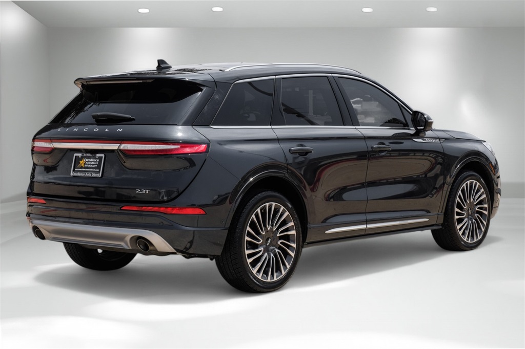 Vehicle image 5 of 69