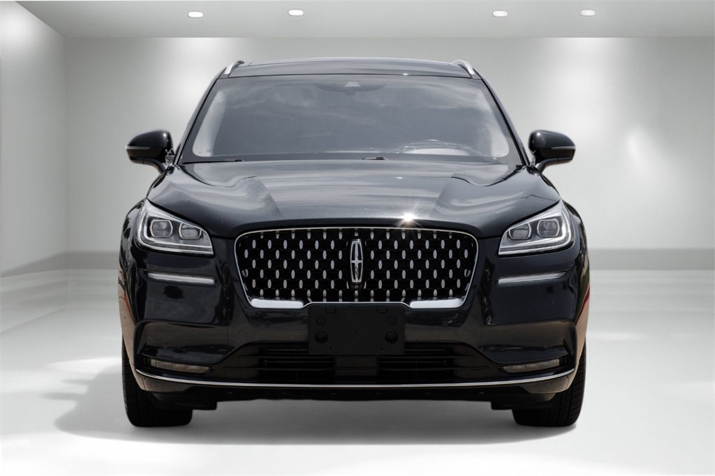 Vehicle image 2 of 69