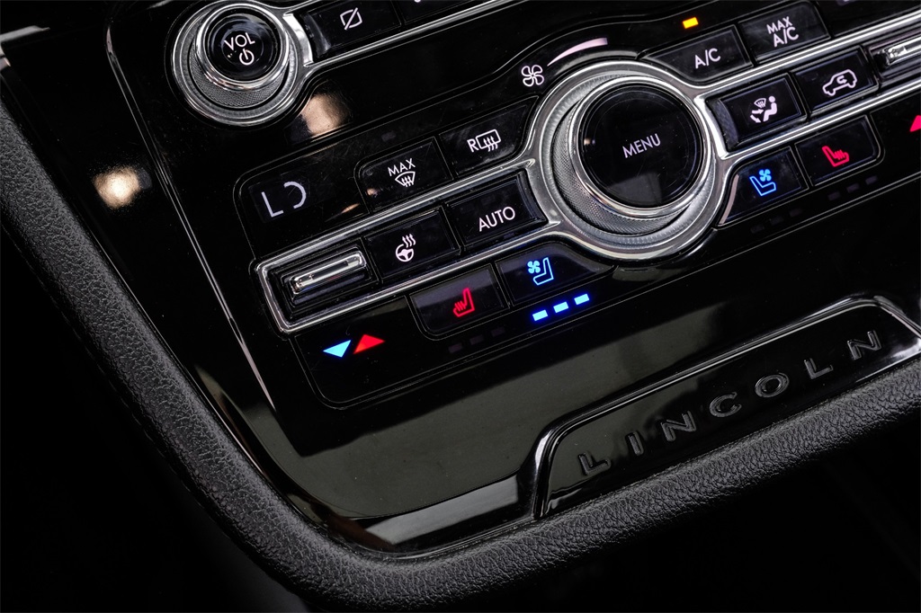 Vehicle image 24 of 69