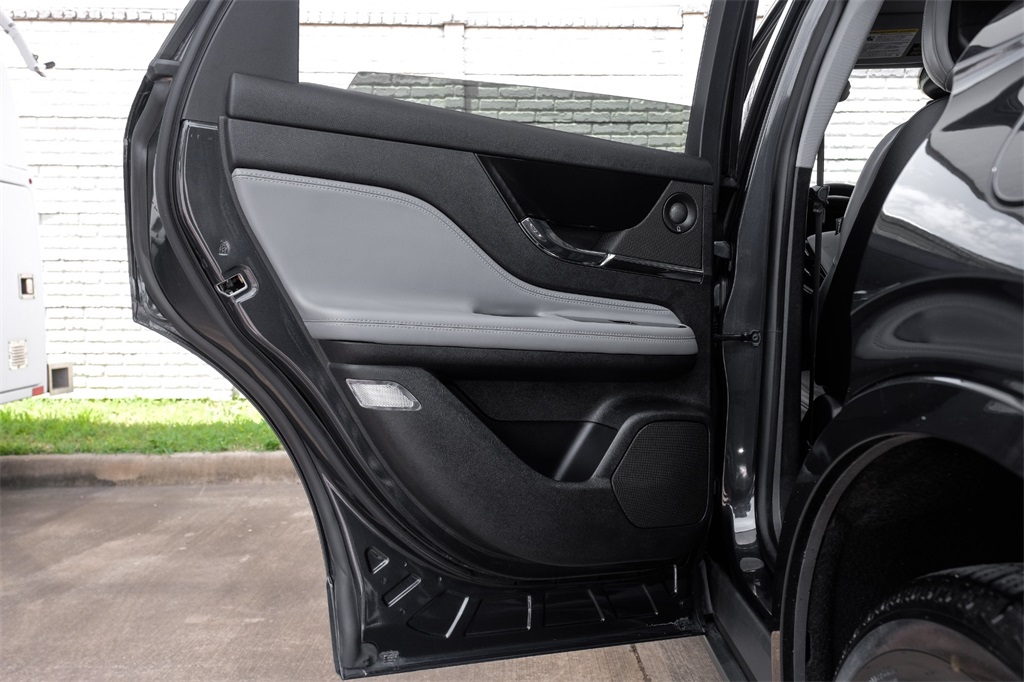 Vehicle image 48 of 69