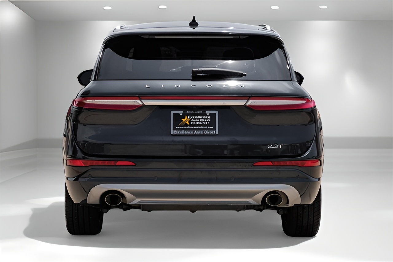 Vehicle image 67 of 69