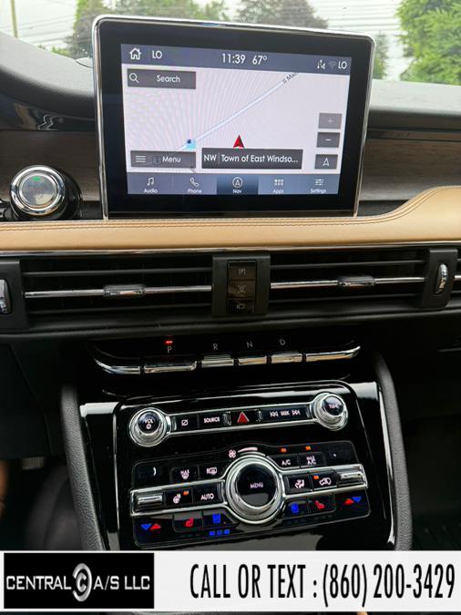 Vehicle image 22 of 32