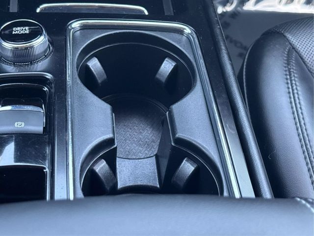 Vehicle image 24 of 40