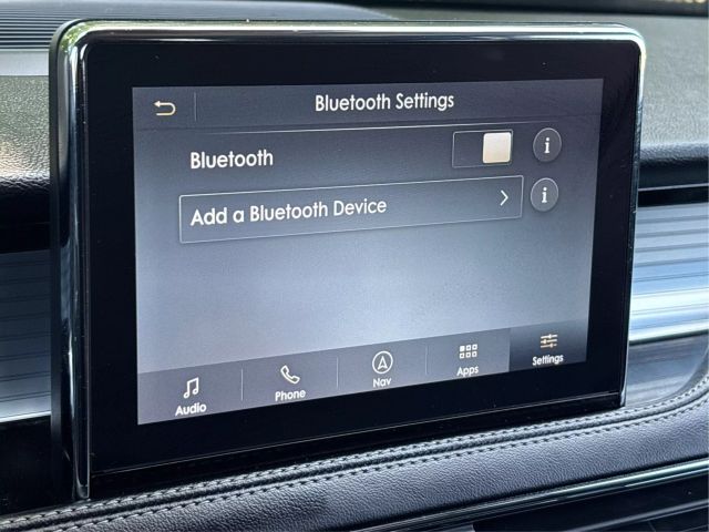 Vehicle image 22 of 40