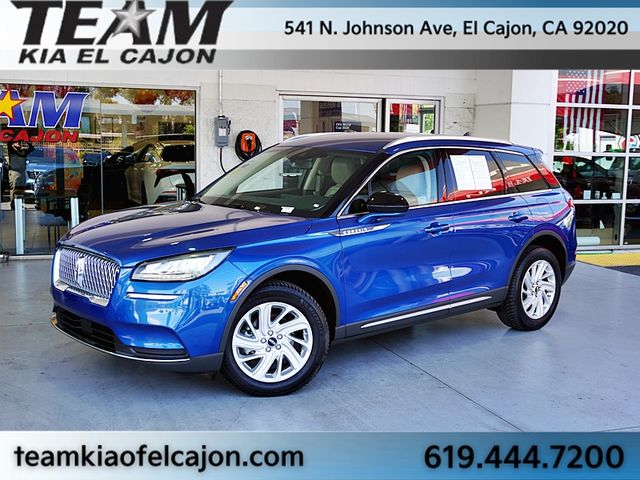 2020 Lincoln Corsair Standard Image 2 of 40
