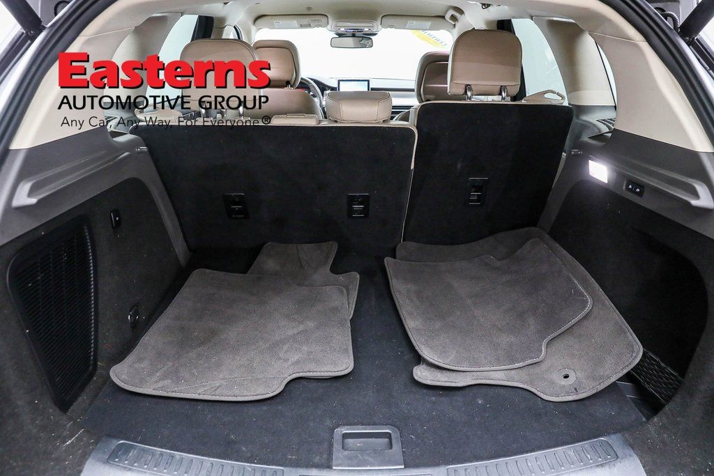 Vehicle image 39 of 62