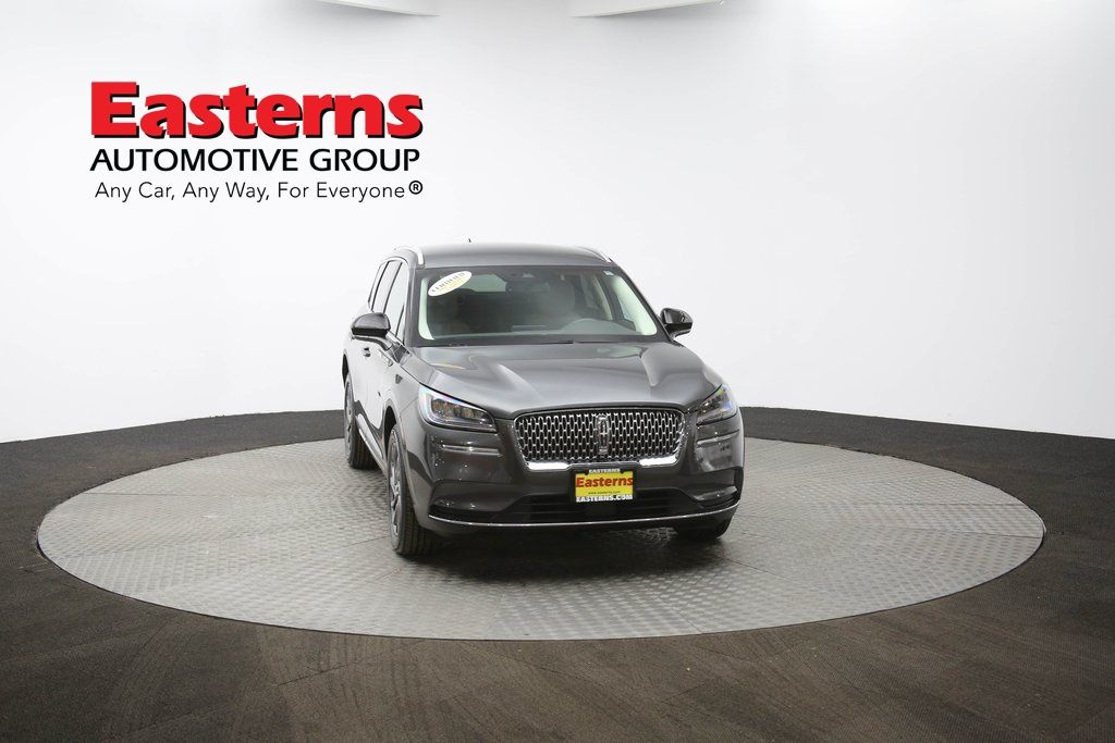 Vehicle image 15 of 62