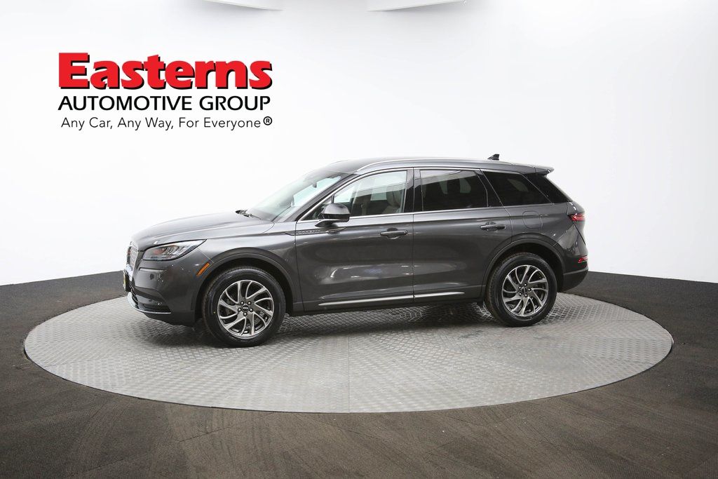 Vehicle image 4 of 62