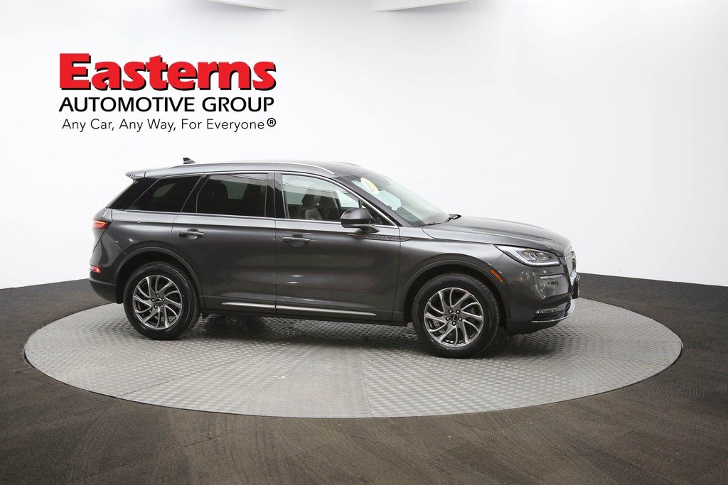 Vehicle image 11 of 62