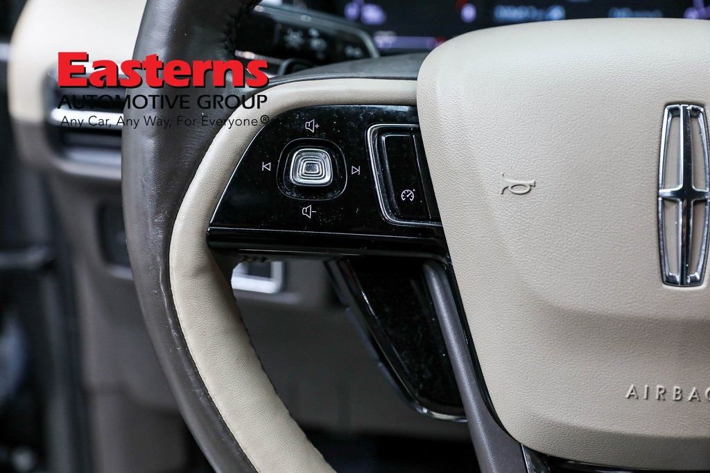 Vehicle image 45 of 62