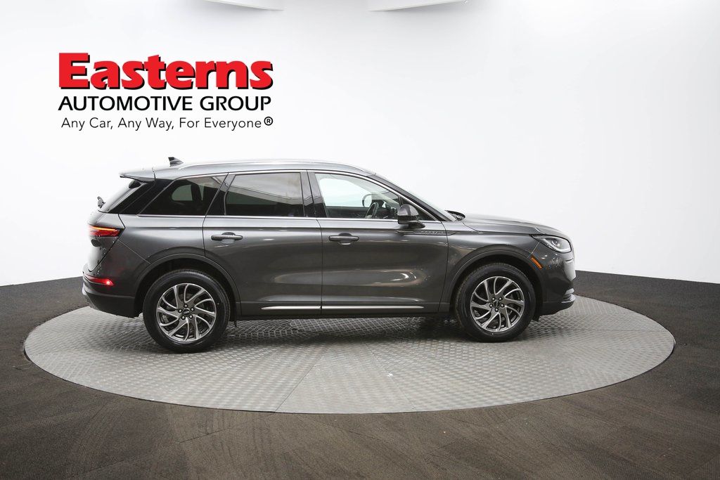 Vehicle image 19 of 62