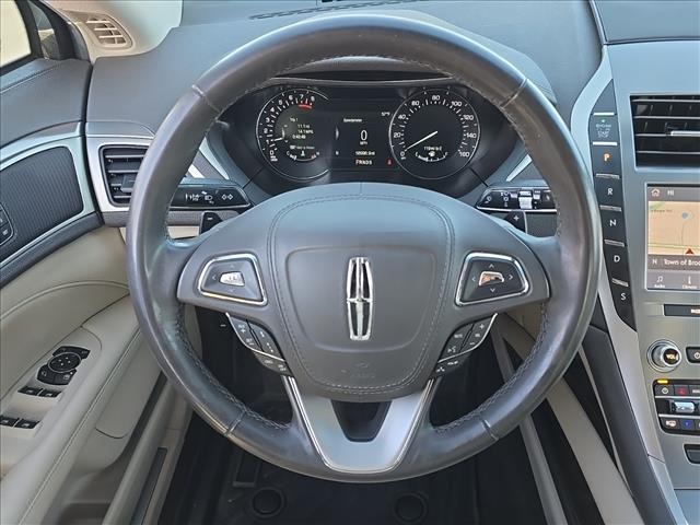 2020 Lincoln MKZ Standard Image 25 of 31