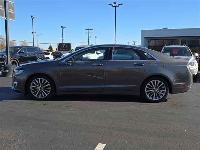 2020 Lincoln MKZ Standard Image 7 of 31