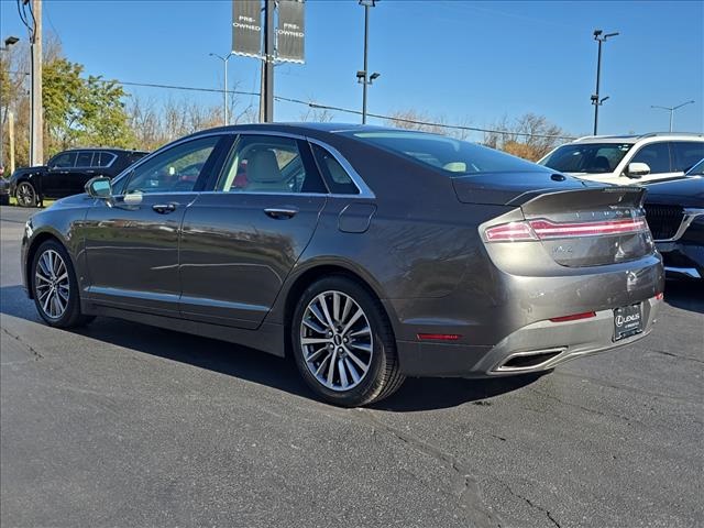 2020 Lincoln MKZ Standard Image 6 of 31