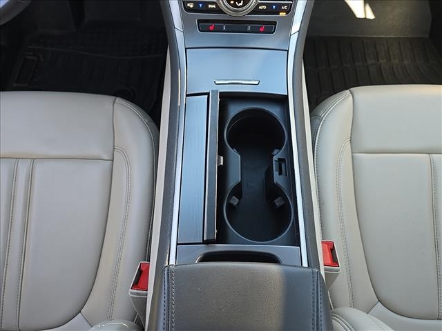 2020 Lincoln MKZ Standard Image 20 of 31