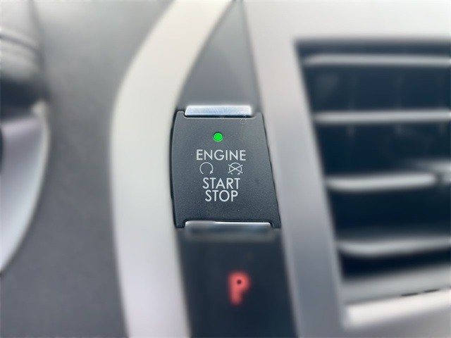 Vehicle image 18 of 35