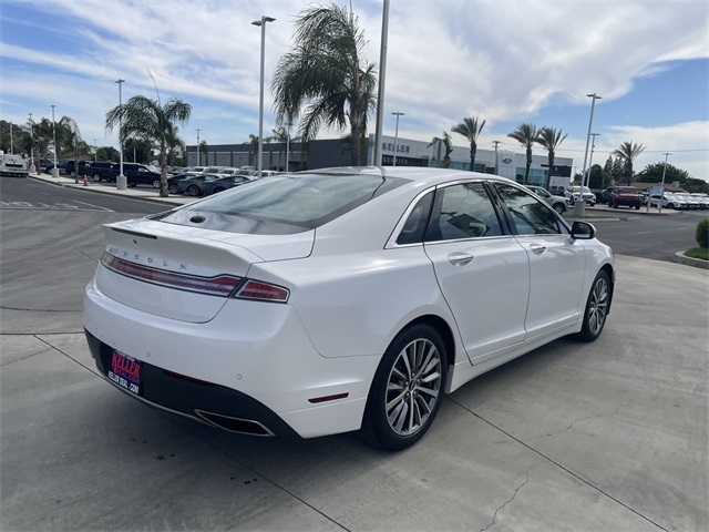 Vehicle image 7 of 35