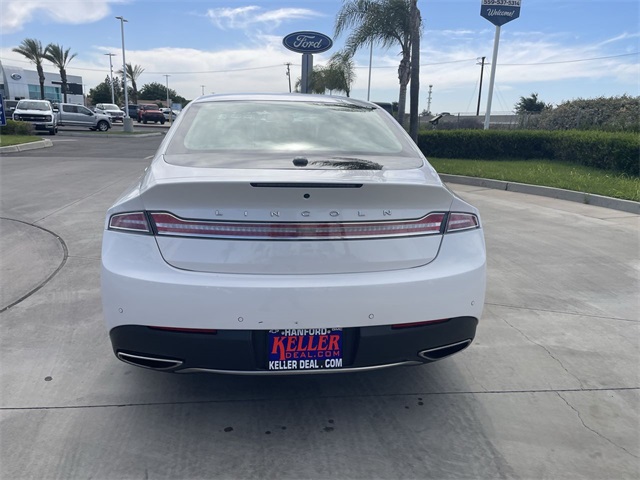 Vehicle image 8 of 35
