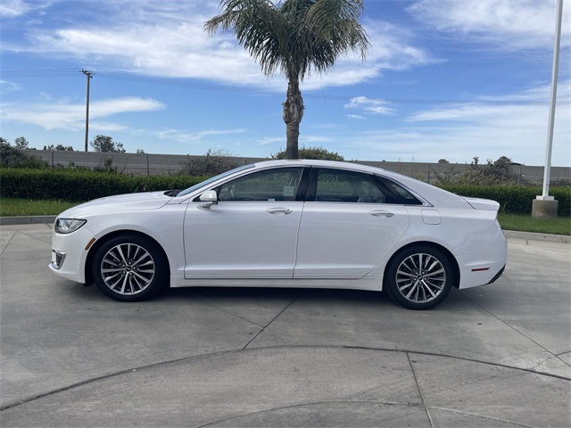 Vehicle image 10 of 35
