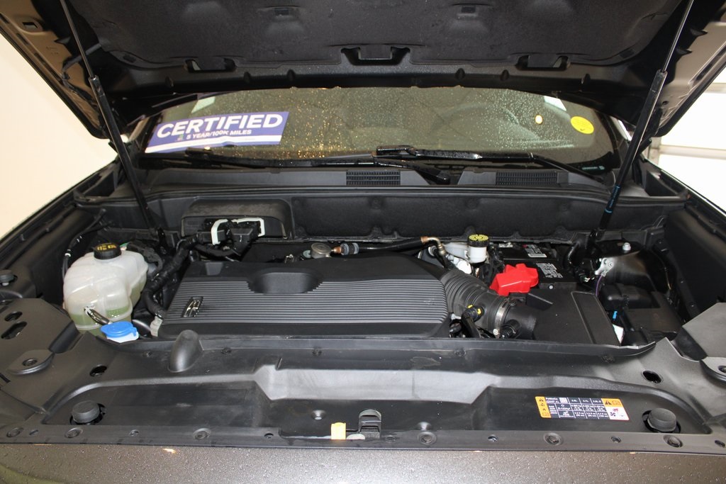 Vehicle image 16 of 45