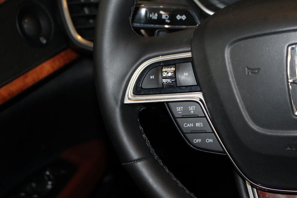 Vehicle image 20 of 45