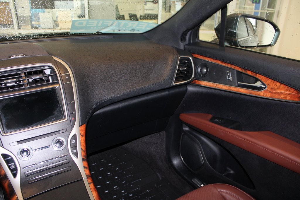 Vehicle image 24 of 45