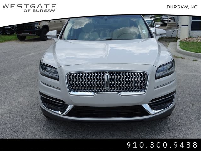 Vehicle image 2 of 32