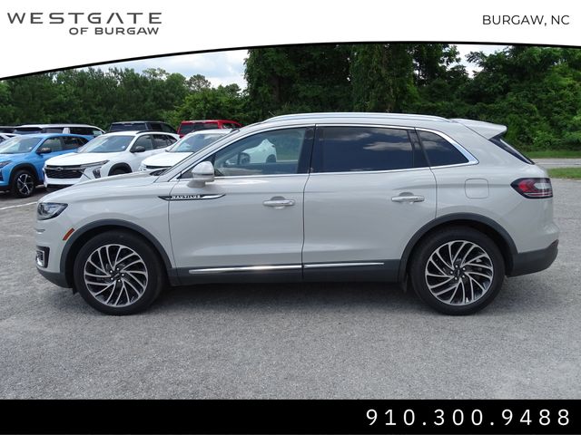 Vehicle image 9 of 32