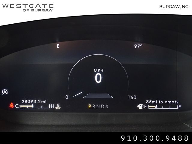 Vehicle image 28 of 32