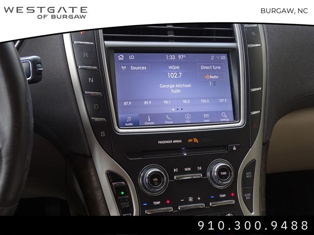 Vehicle image 19 of 32