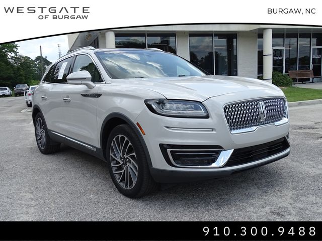 Vehicle image 4 of 32