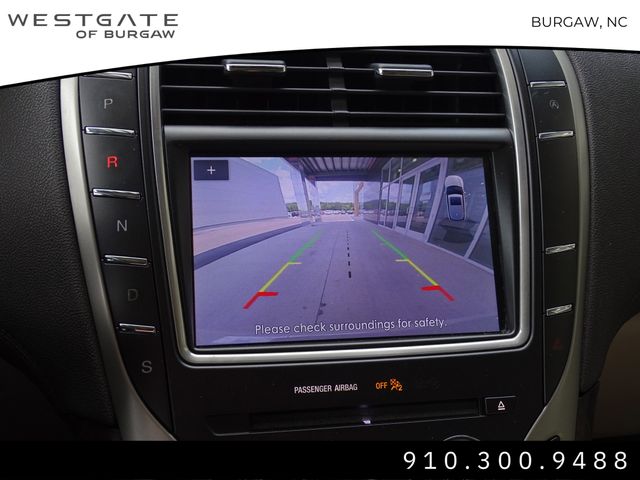 Vehicle image 18 of 32