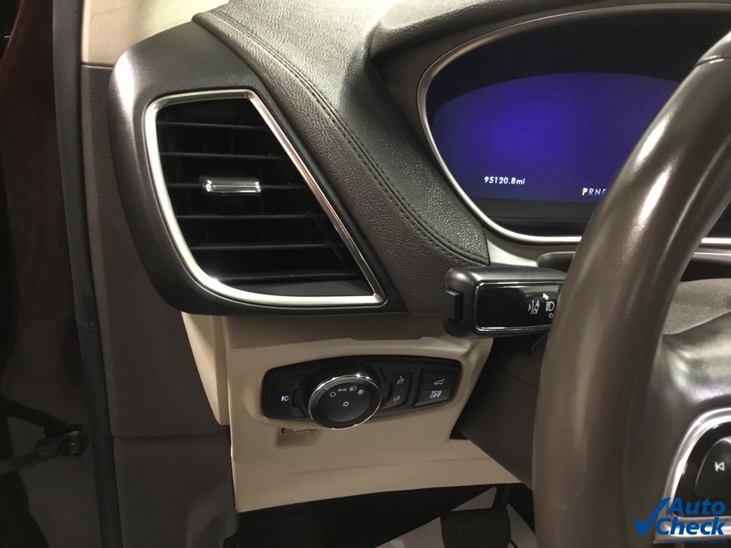 Vehicle image 41 of 47