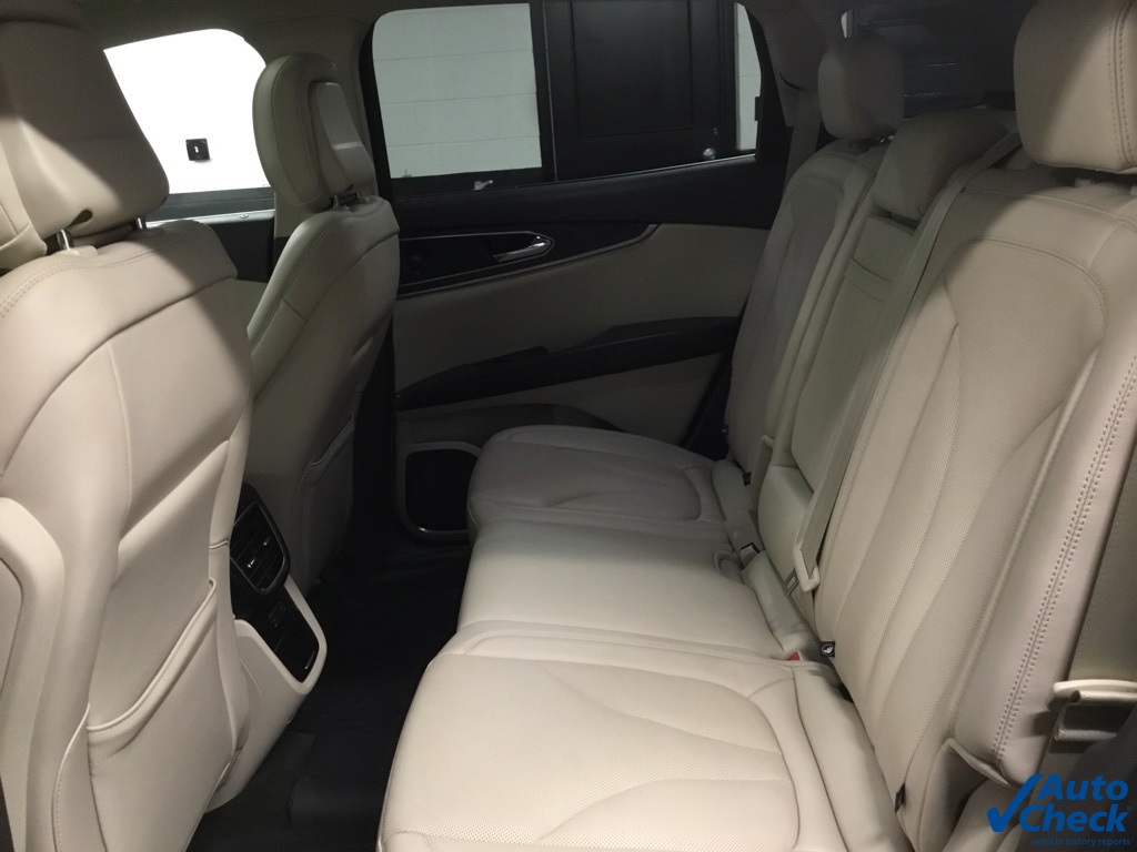 Vehicle image 19 of 47