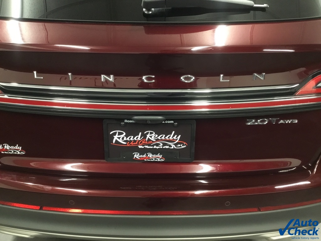 Vehicle image 32 of 47